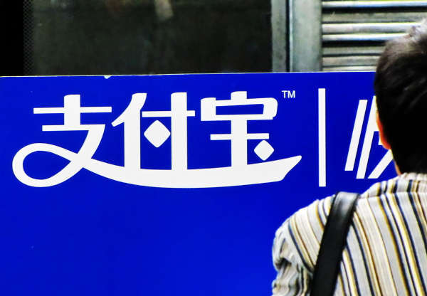 钱包转钱包有手续费吗_tp钱包转到交易所手续费_钱包转出t+1